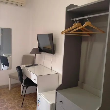 فندق مبيت وإفطار Sicule كاتانيا