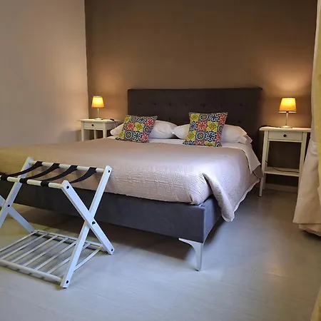 Oda ve Kahvaltı Sicule 4*